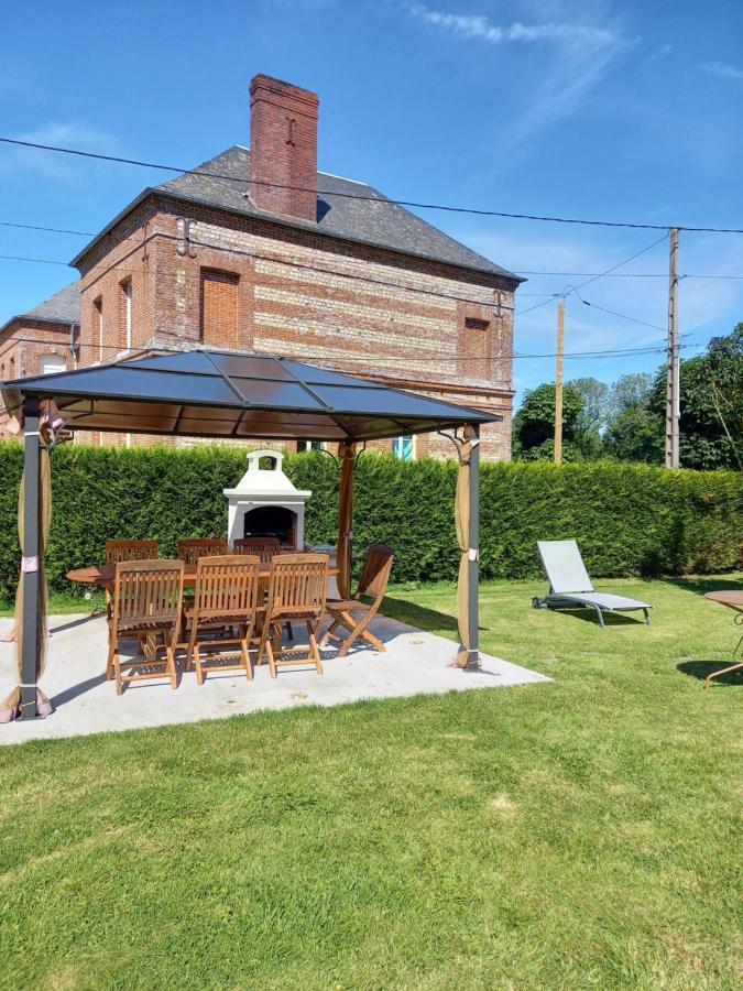 La Maison Aux Pivoines Theuville-aux-Maillots Luaran gambar